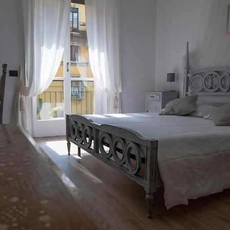 Beautiful Floral Apartment On Navigli Милан Экстерьер фото
